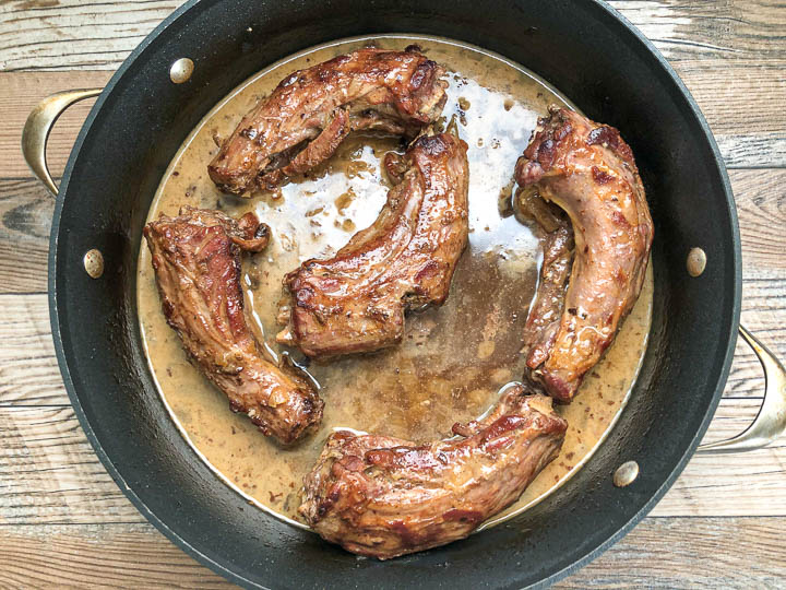 braised turkey necks in dutch oven